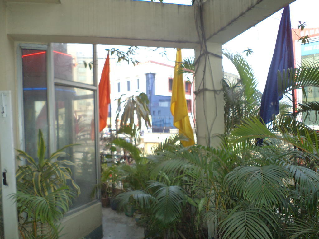 Hotel Mahalaxmi Indo Myanmar Guwahati Exterior foto