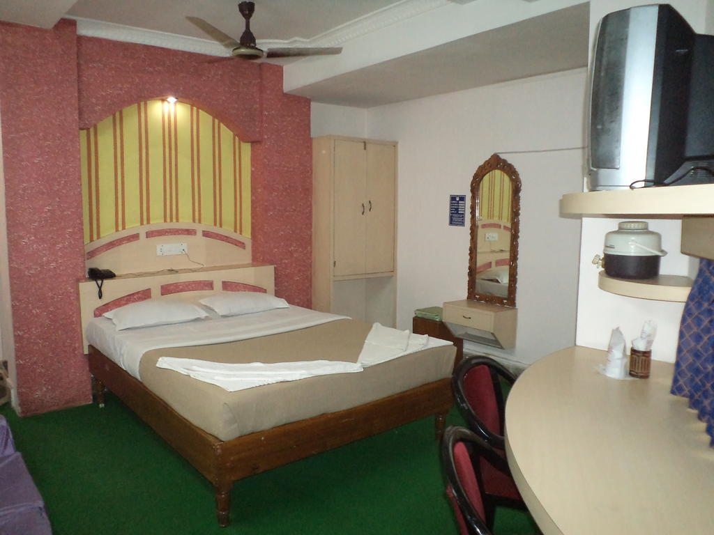 Hotel Mahalaxmi Indo Myanmar Guwahati Zimmer foto
