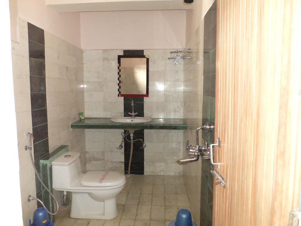 Hotel Mahalaxmi Indo Myanmar Guwahati Zimmer foto