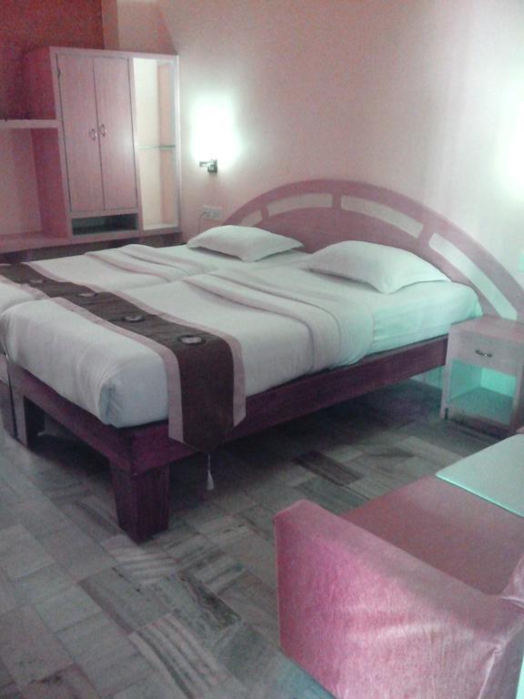 Hotel Mahalaxmi Indo Myanmar Guwahati Exterior foto